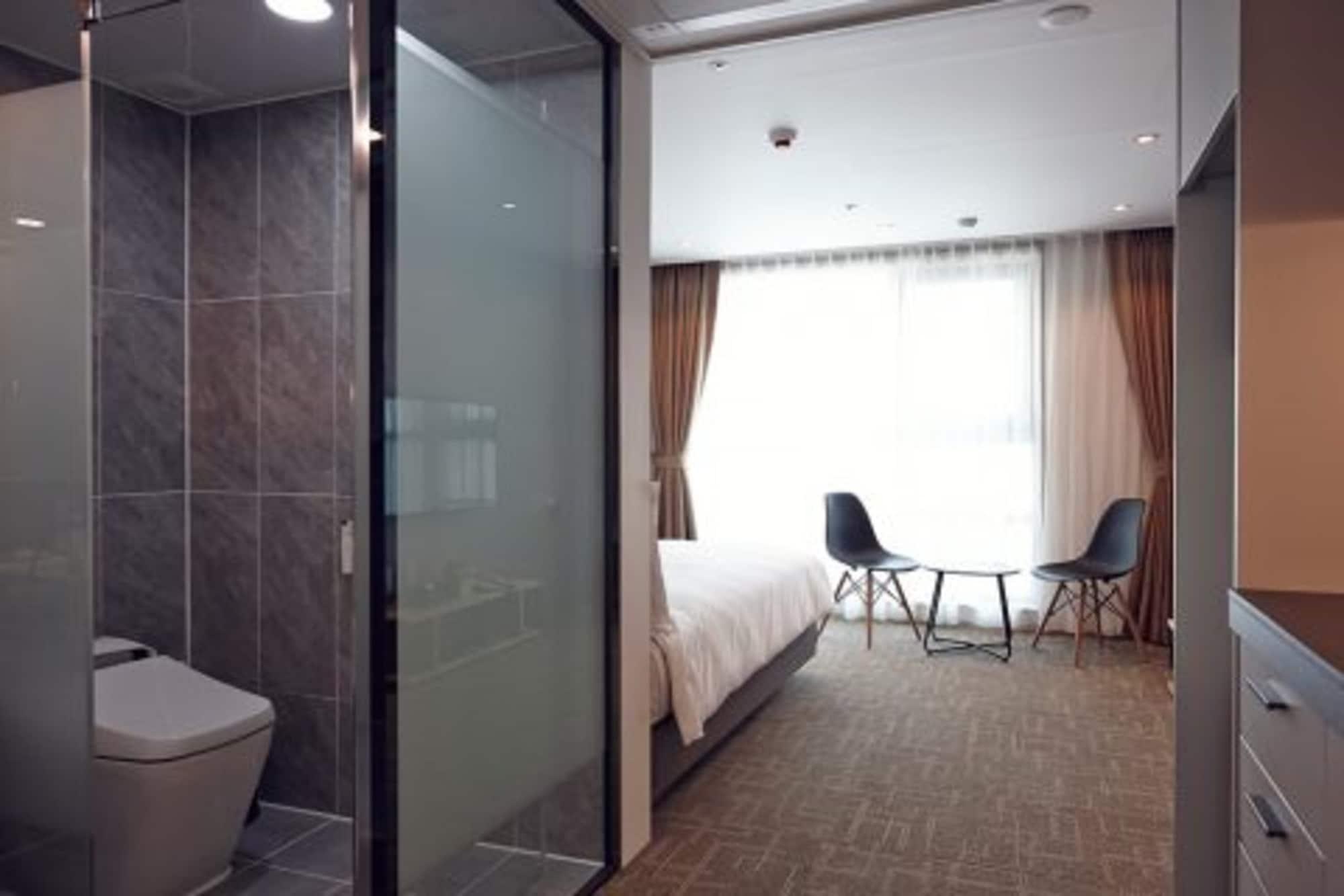 Royal Square Hotel Seoul Bagian luar foto