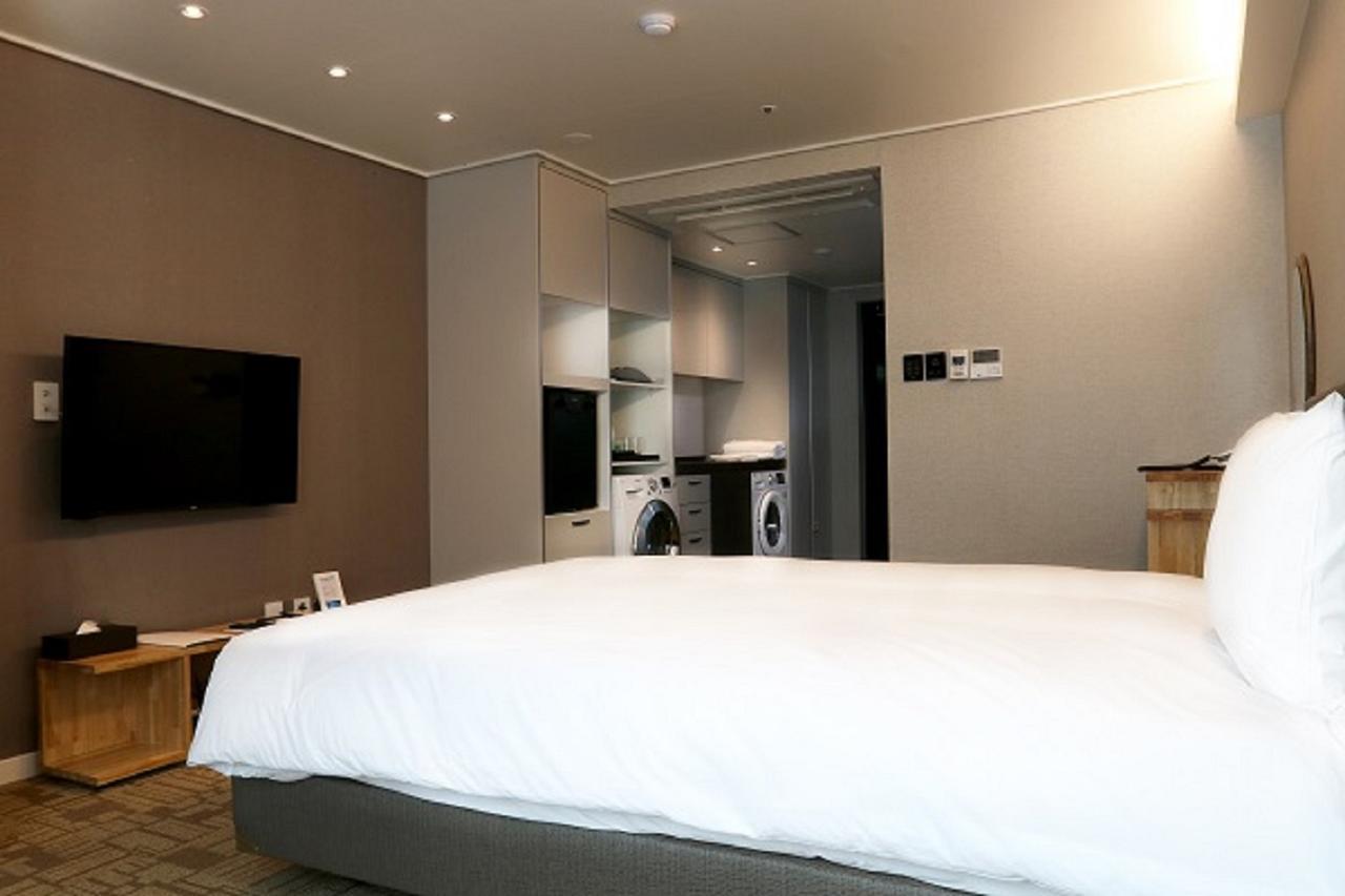 Royal Square Hotel Seoul Bagian luar foto