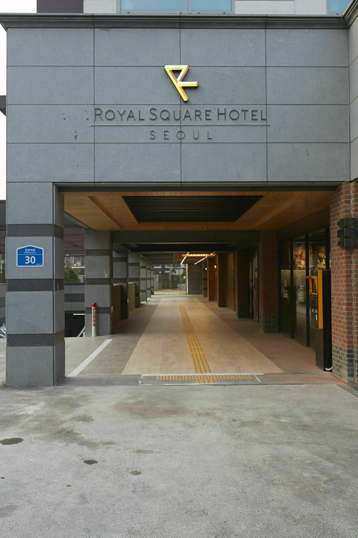 Royal Square Hotel Seoul Bagian luar foto